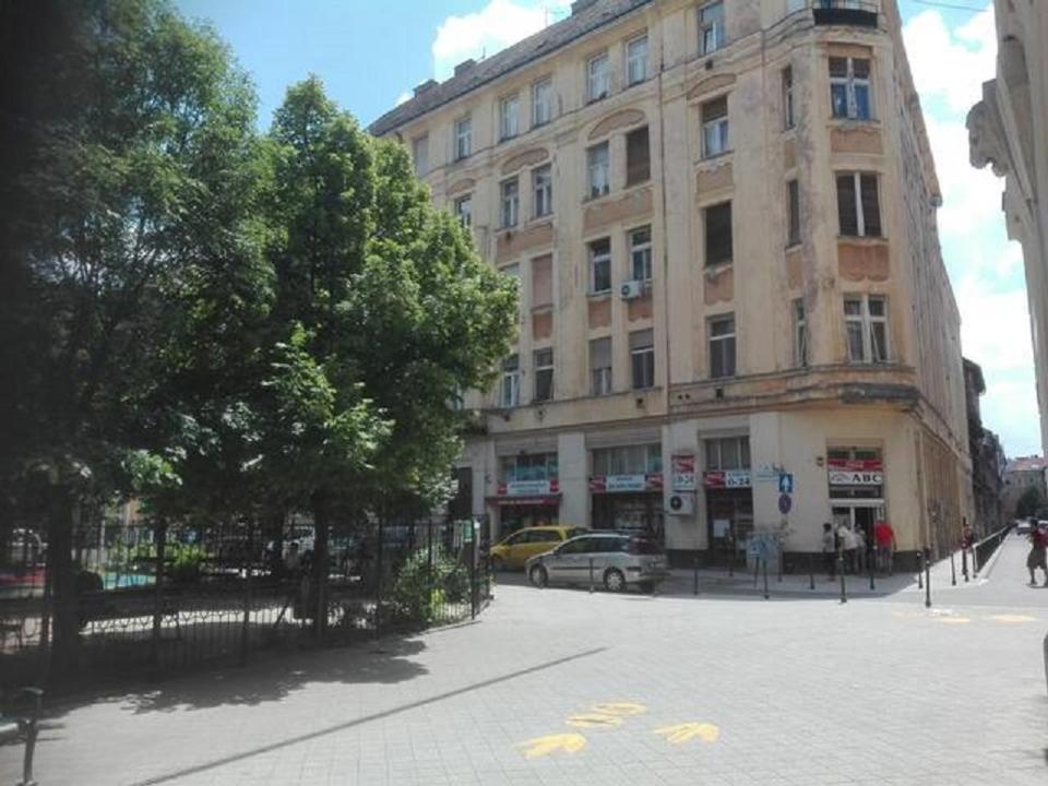 A Quiet Studio In The Heart Of The City Будапеща Екстериор снимка