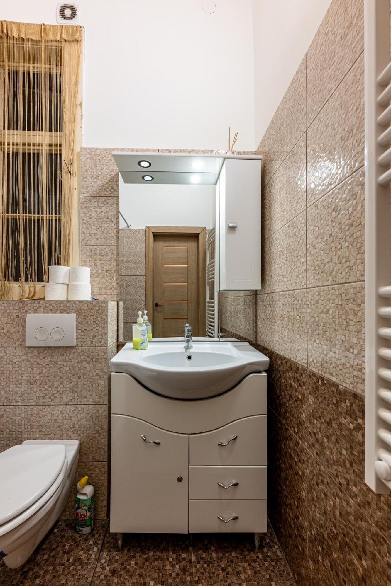 A Quiet Studio In The Heart Of The City Будапеща Екстериор снимка